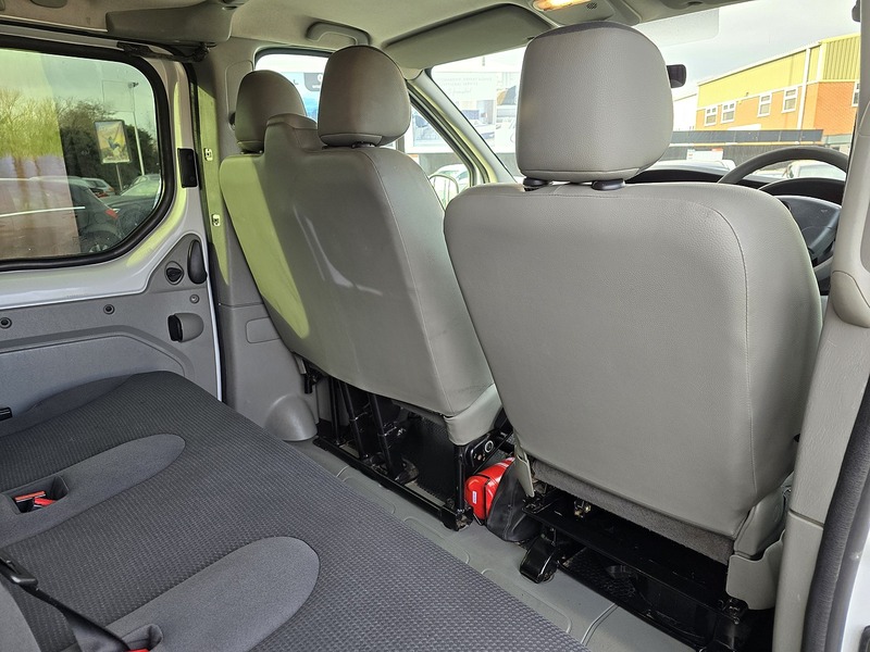 Vauxhall Vivaro 2900 CDTi - U91122