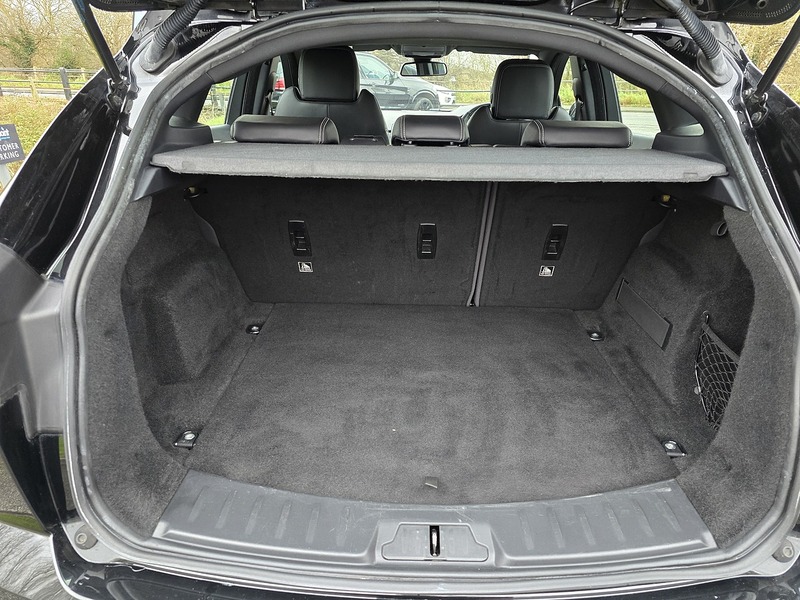 Jaguar E-PACE D150 R-Dynamic - U91128