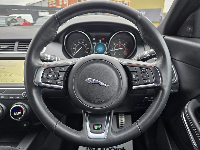 Jaguar E-PACE D150 R-Dynamic - U91128