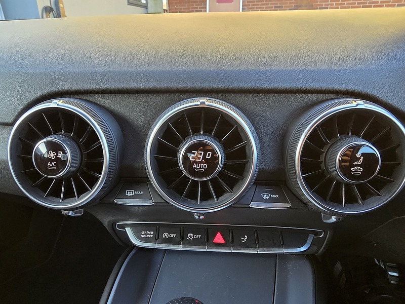 Audi TT TFSI S line - U91129