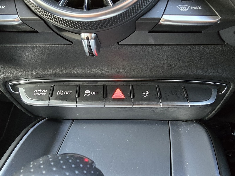 Audi TT TFSI S line - U91129