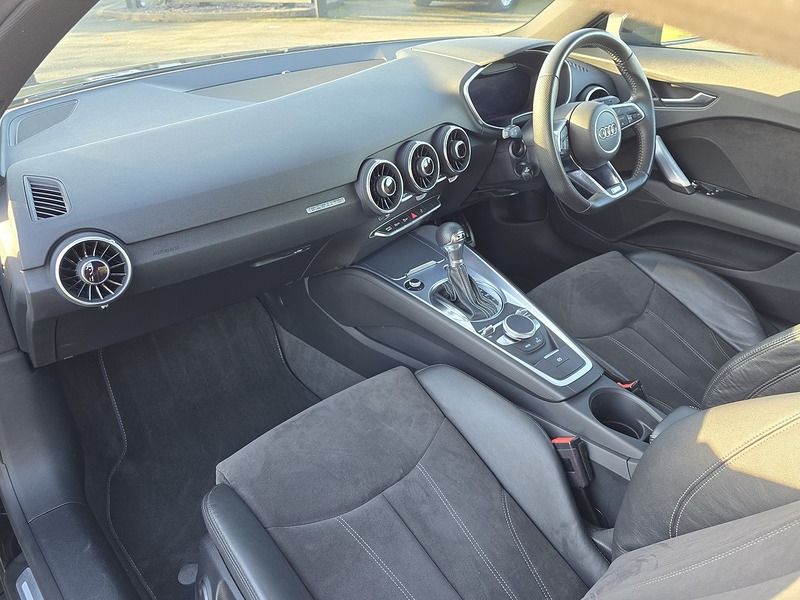 Audi TT TFSI S line - U91129