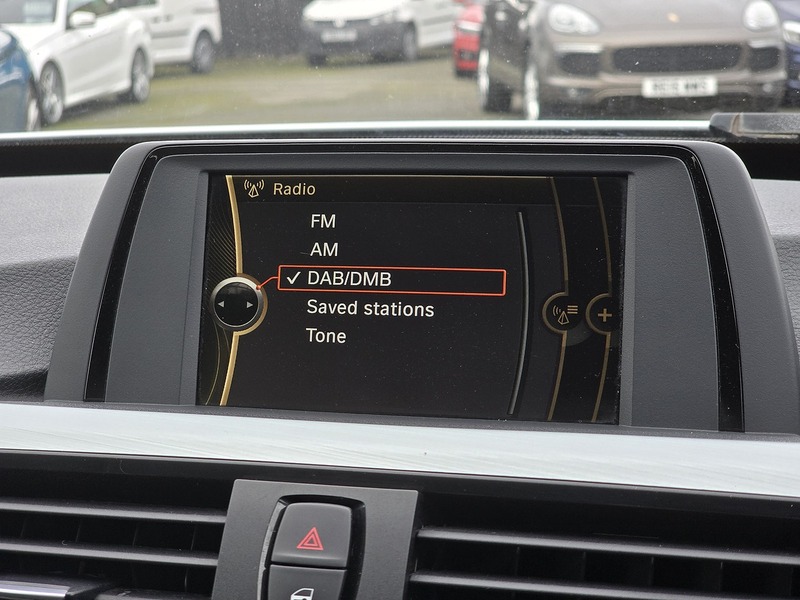 BMW 3 Series Gran Turismo 318d Sport - U91151