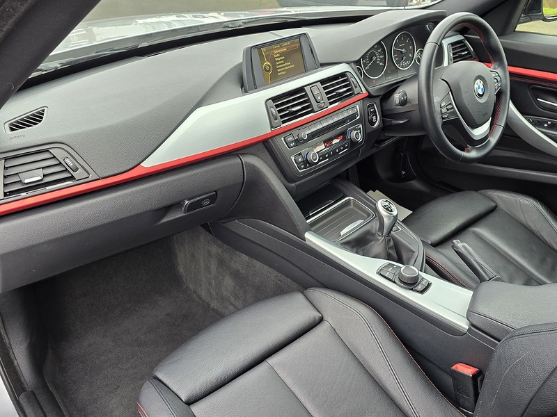 BMW 3 Series Gran Turismo 318d Sport - U91151