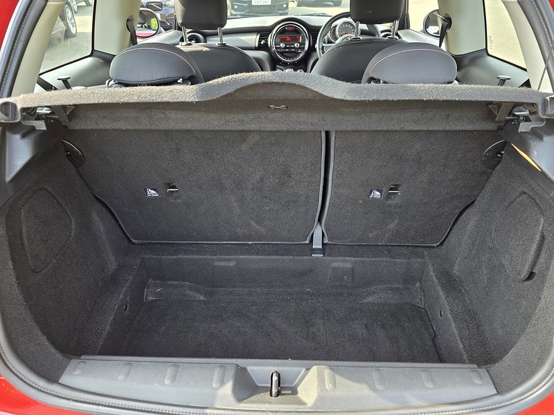 MINI Hatch Cooper - U91168