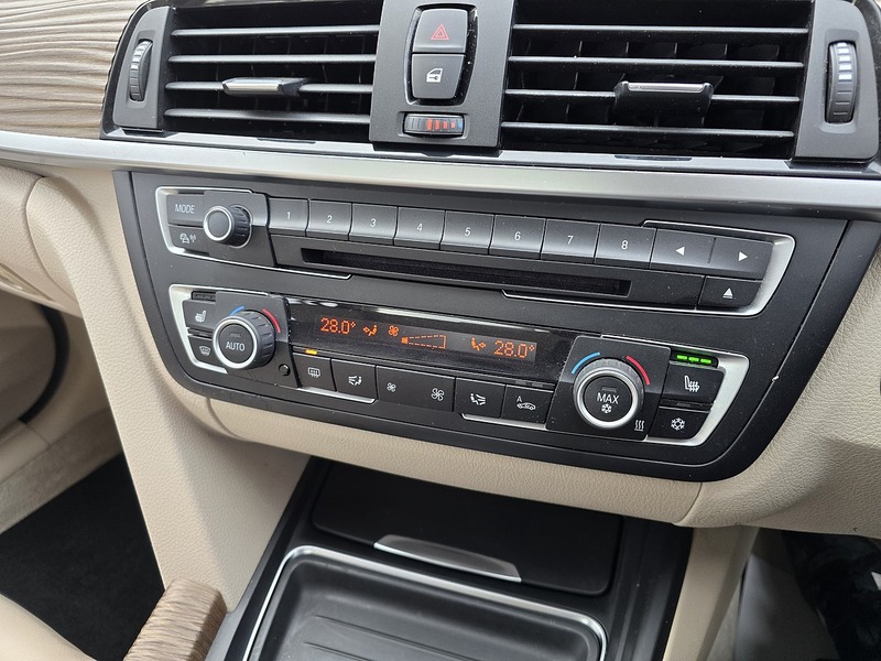 BMW 3 Series 320d Modern - U91169