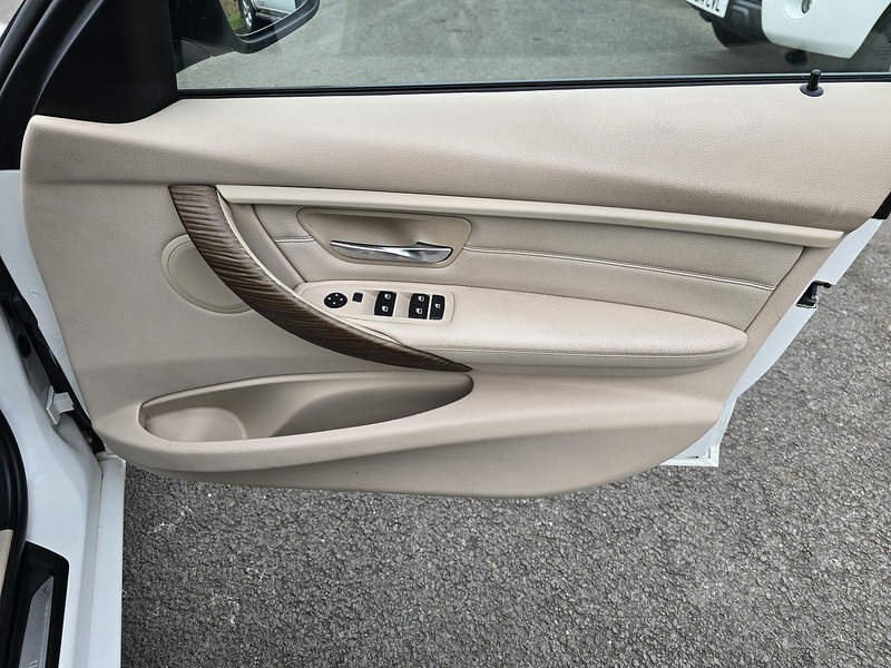 BMW 3 Series 320d Modern - U91169