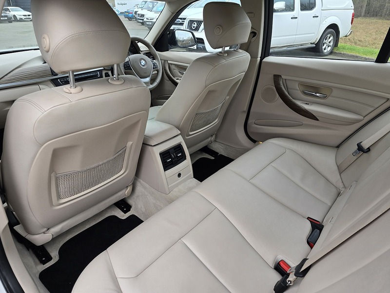 BMW 3 Series 320d Modern - U91169