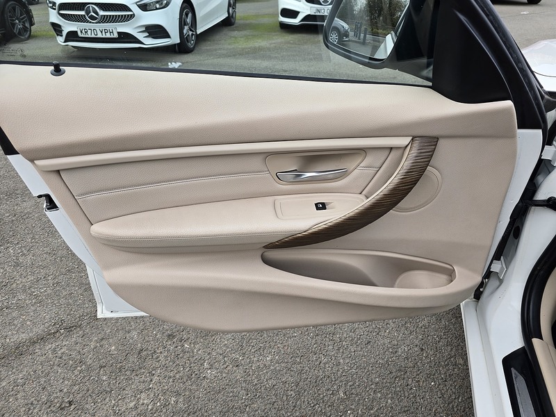 BMW 3 Series 320d Modern - U91169