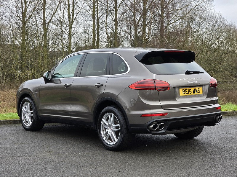 Porsche Cayenne TD V8 S - U91171