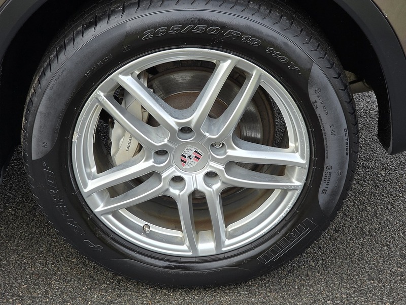 Porsche Cayenne TD V8 S - U91171