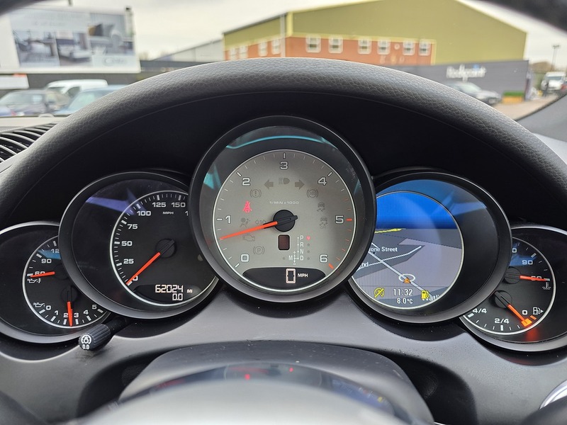 Porsche Cayenne TD V8 S - U91171