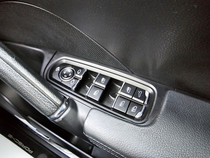 Porsche Cayenne TD V8 S - U91171