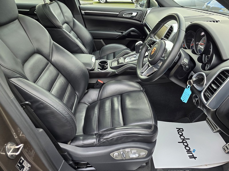 Porsche Cayenne TD V8 S - U91171