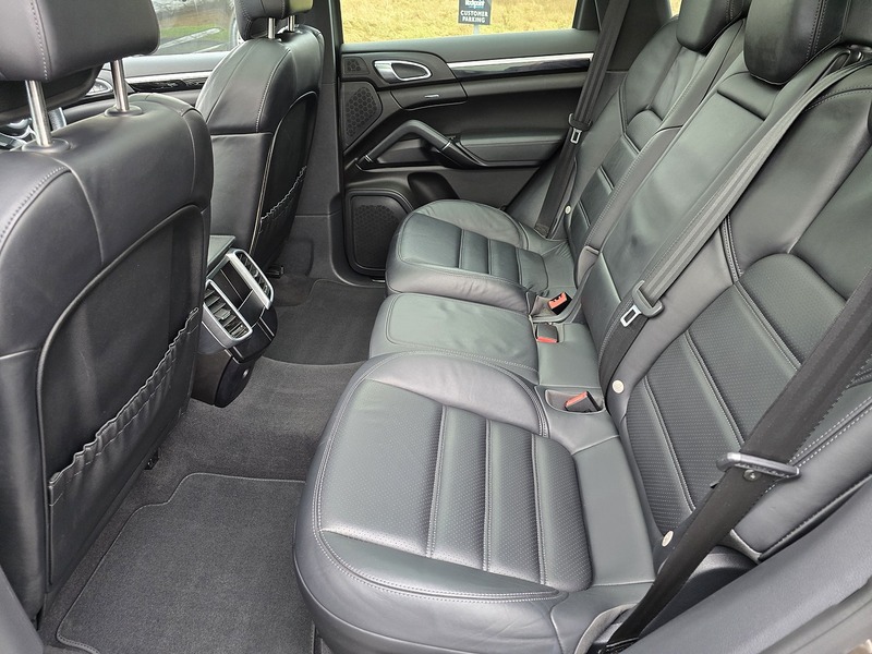 Porsche Cayenne TD V8 S - U91171