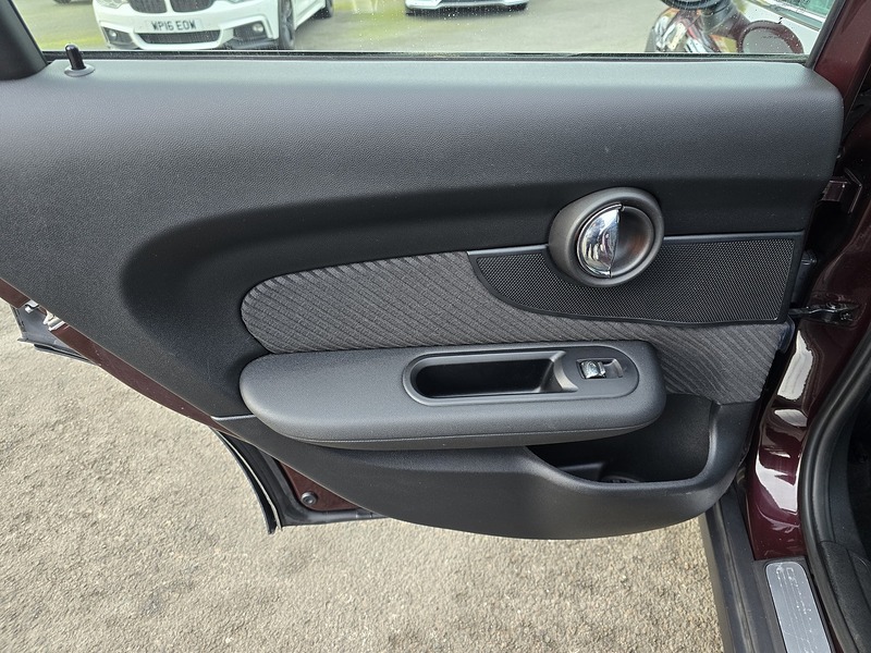 MINI Clubman Cooper D - U91178