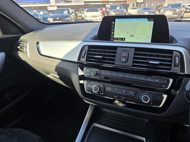 BMW 2 Series 218i M Sport - U91194