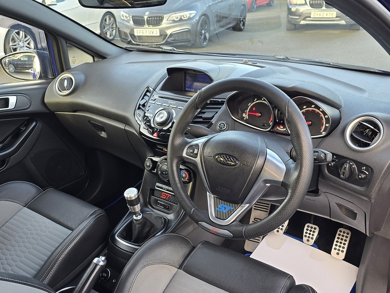 Ford Fiesta T EcoBoost ST-2 - U91197
