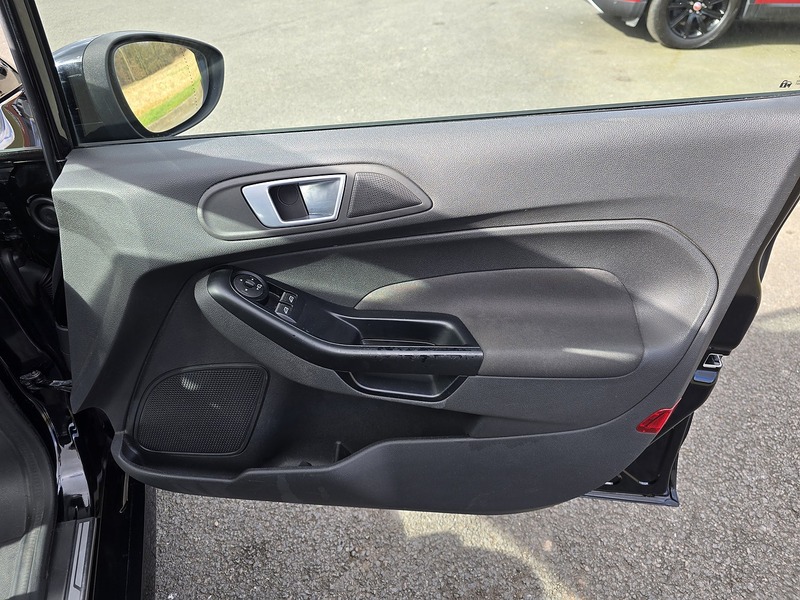 Ford Fiesta T EcoBoost ST-Line - U91204