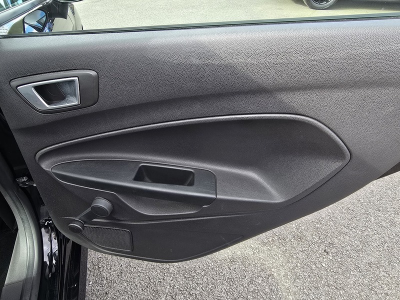 Ford Fiesta T EcoBoost ST-Line - U91204