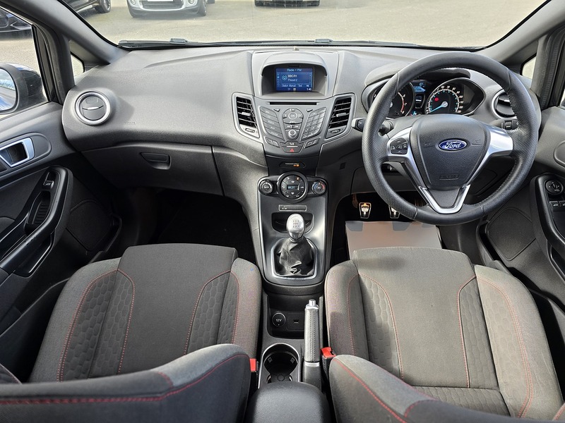 Ford Fiesta T EcoBoost ST-Line - U91204