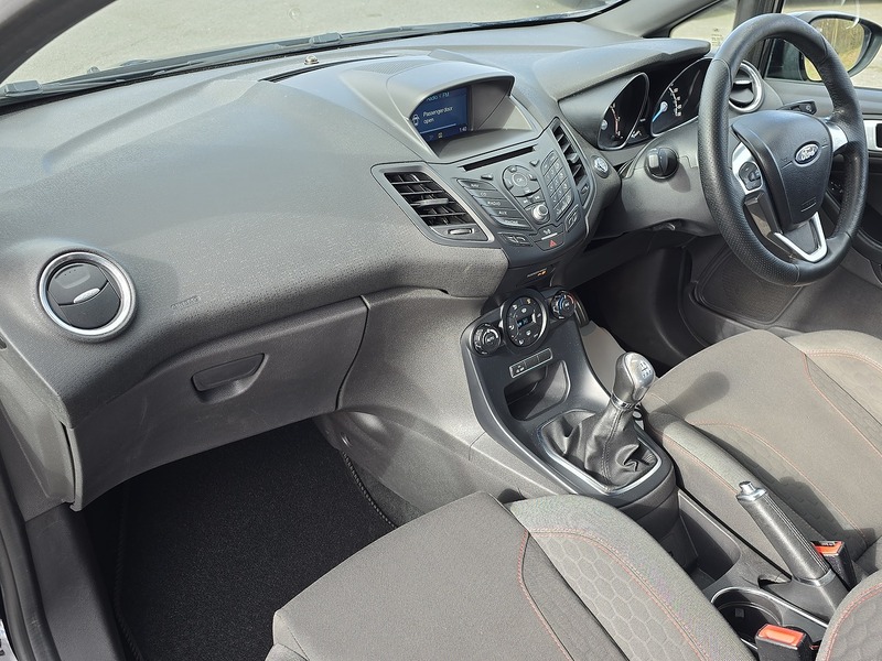 Ford Fiesta T EcoBoost ST-Line - U91204
