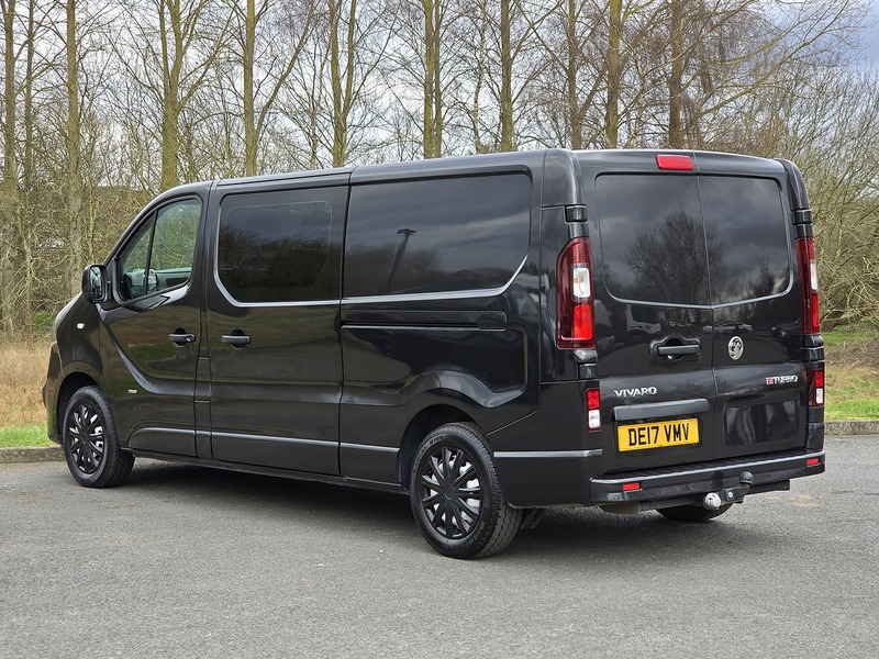 Vauxhall Vivaro CDTi 2900 BiTurbo Sportive - U91205