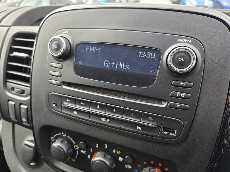 Vauxhall Vivaro CDTi 2900 BiTurbo Sportive - U91205