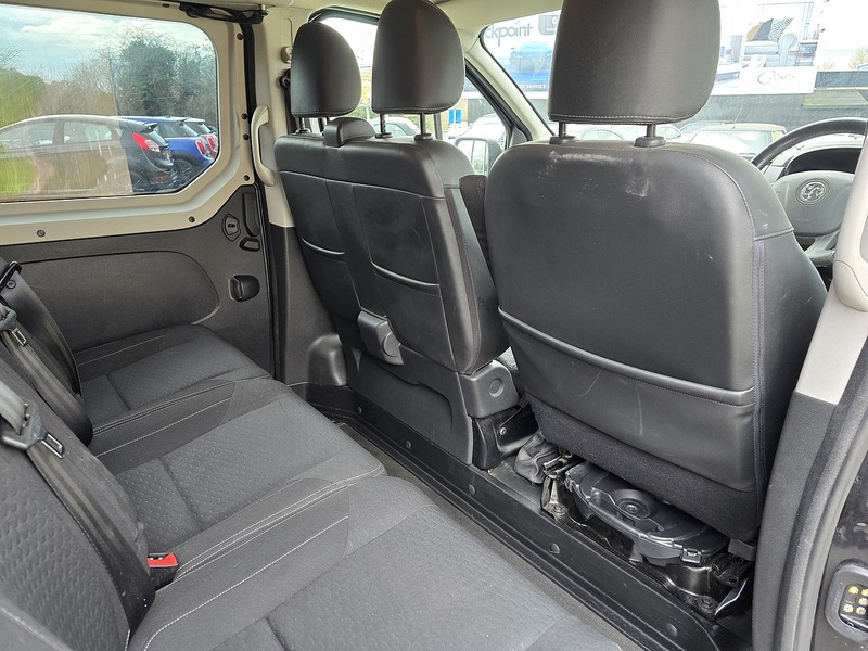 Vauxhall Vivaro CDTi 2900 BiTurbo Sportive - U91205