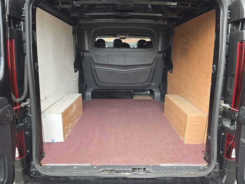 Vauxhall Vivaro CDTi 2900 BiTurbo Sportive - U91205