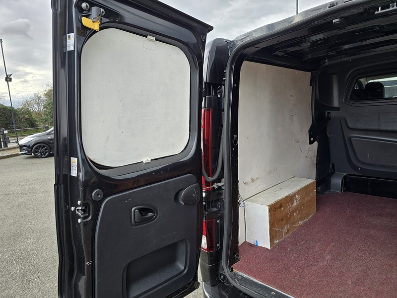 Vauxhall Vivaro CDTi 2900 BiTurbo Sportive - U91205