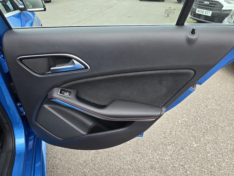 Mercedes-Benz A Class A160 AMG Line - U91208