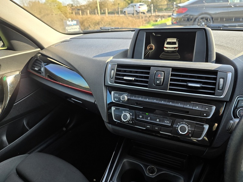 BMW 2 Series 218i Sport - U91236