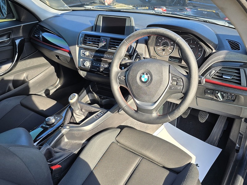 BMW 2 Series 218i Sport - U91236