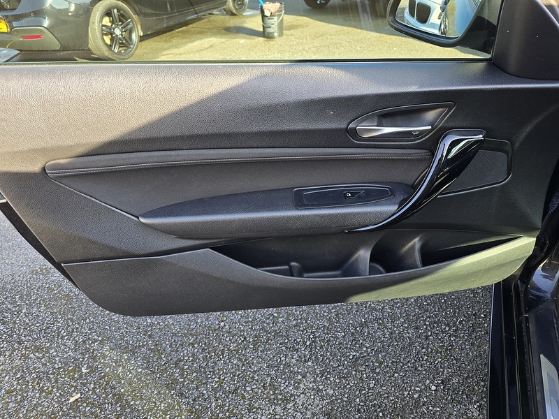 BMW 2 Series 218i Sport - U91236