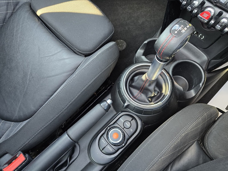 MINI Hatch Cooper SD - U91244
