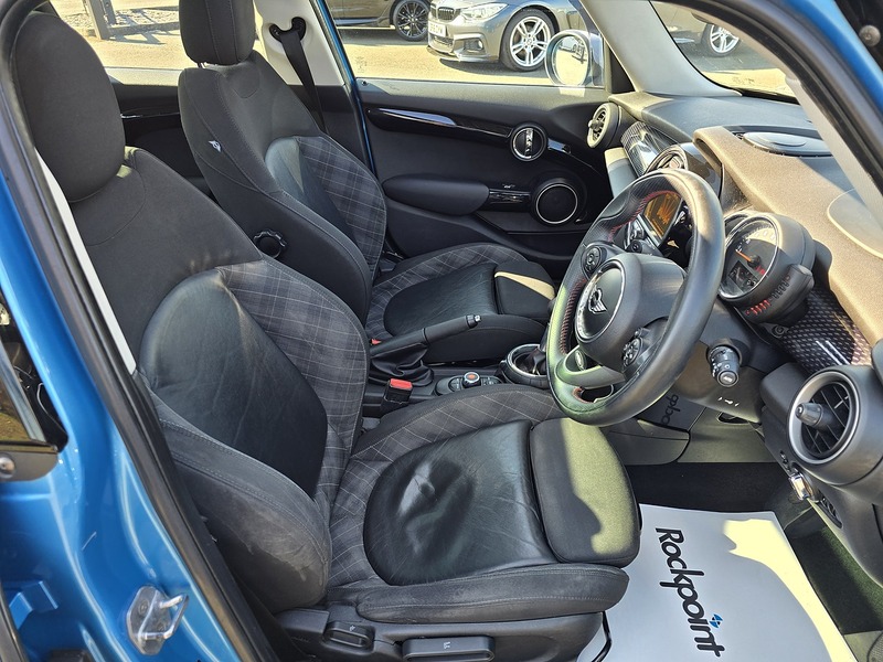MINI Hatch Cooper SD - U91244