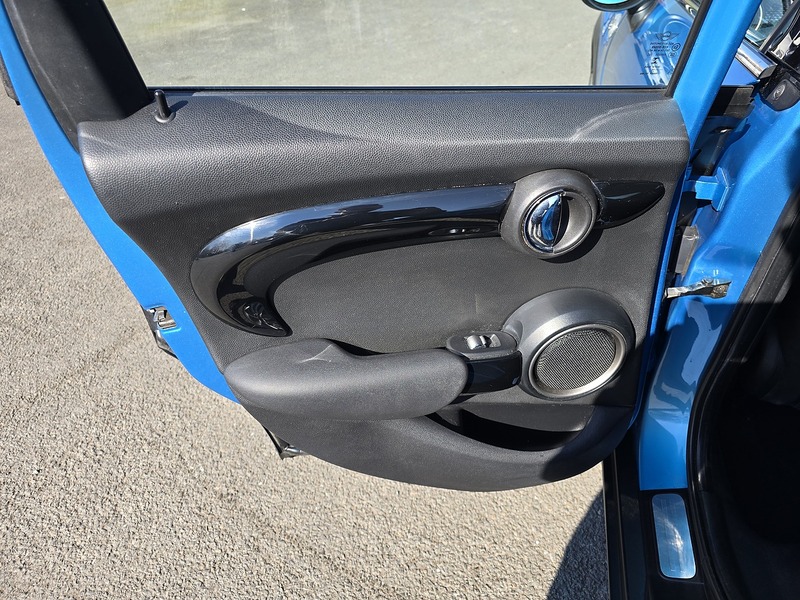 MINI Hatch Cooper SD - U91244