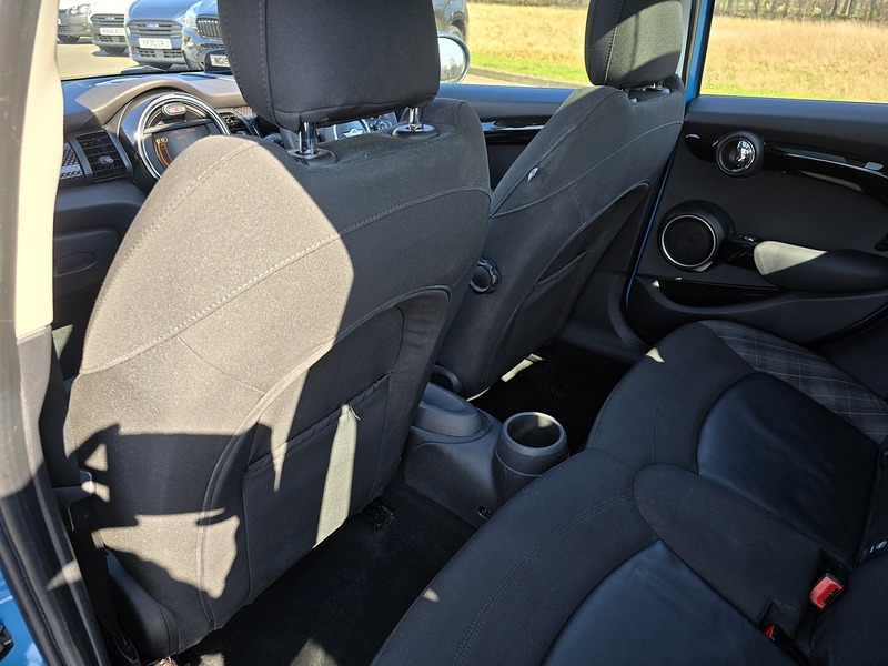 MINI Hatch Cooper SD - U91244