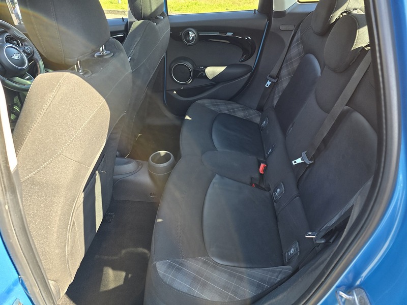MINI Hatch Cooper SD - U91244