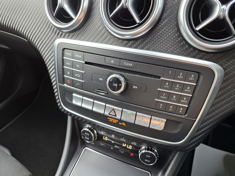 Mercedes-Benz A Class A200d AMG Line - U91245