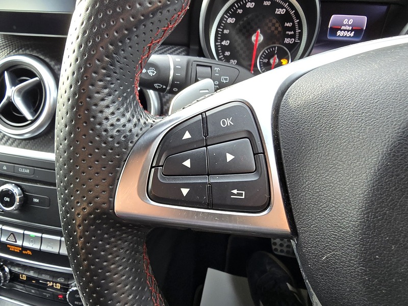 Mercedes-Benz A Class A200d AMG Line - U91245