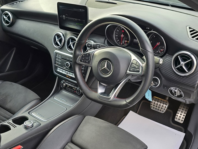 Mercedes-Benz A Class A200d AMG Line - U91245