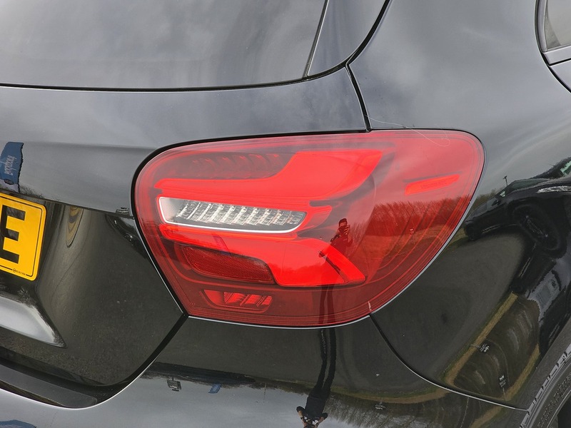 Mercedes-Benz A Class A200d AMG Line - U91245