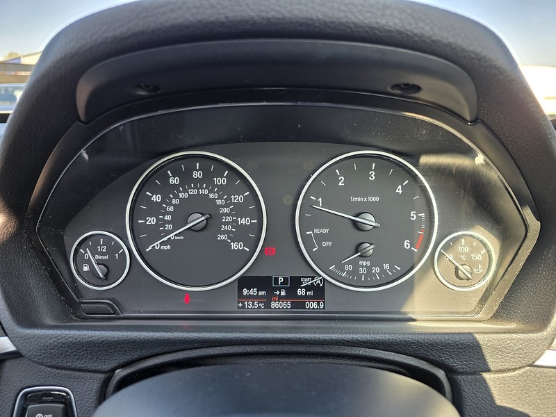 BMW 3 Series Gran Turismo 320d Luxury - U91246