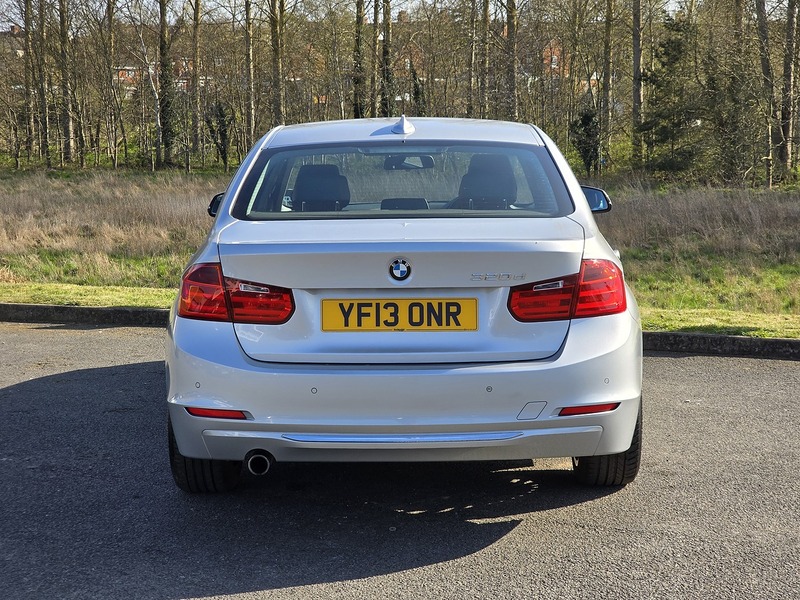 BMW 3 Series 320d Luxury - U91260