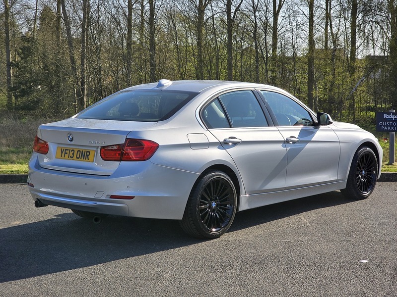 BMW 3 Series 320d Luxury - U91260
