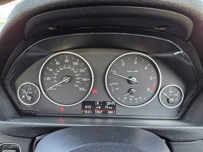 BMW 3 Series 320d Luxury - U91260