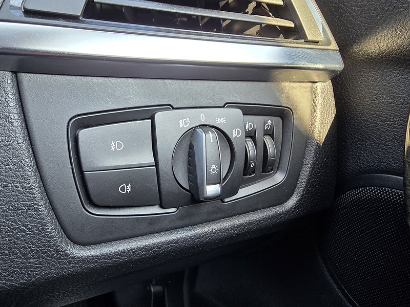 BMW 3 Series 320d Luxury - U91260