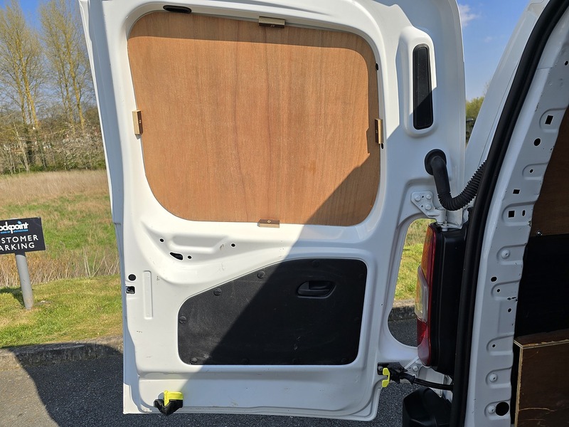 Peugeot Partner BlueHDi 1000 Professional - U91265